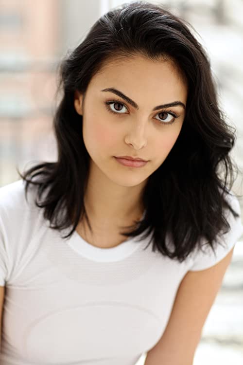 Camila Mendes